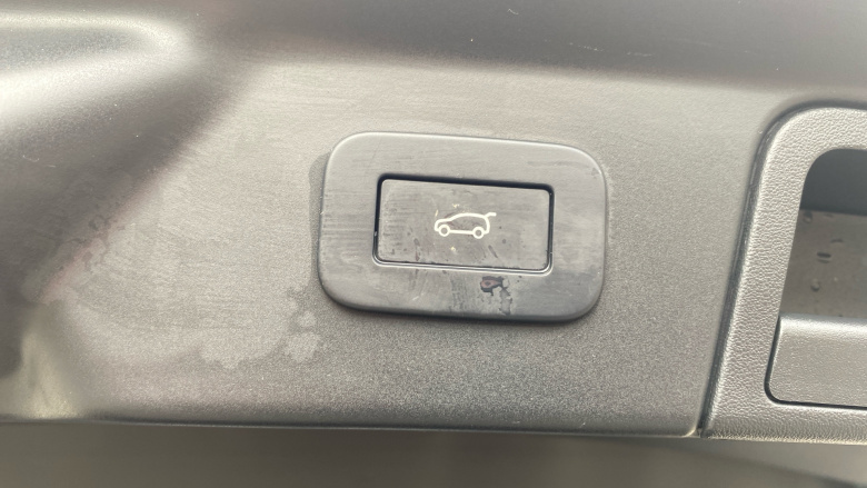 Land Rover Range Rover Velar 2.0 D200 MHEV Dynamic SE 5dr Auto Diesel Estate